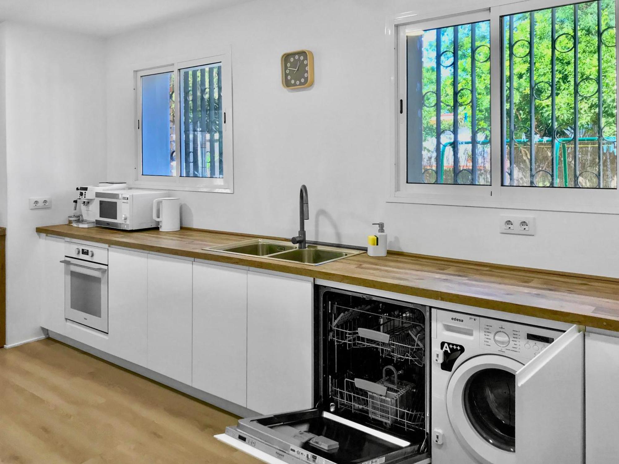 Villa Alamos Jerez I Piscina Salada Climatizada I Bbq I Jardines I 850M2 Херес де ла Фронтера Екстериор снимка